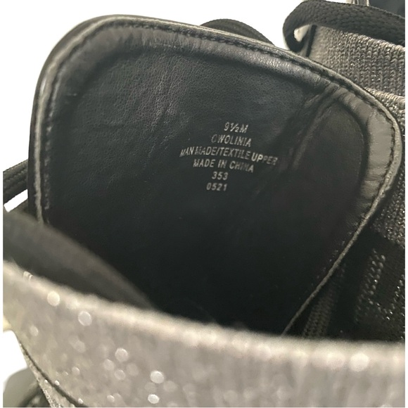 Guess Olinia Women’s Combat Boots 9.5 Black Vegan Patent Leather Silver Monogram - Picture 12 of 13